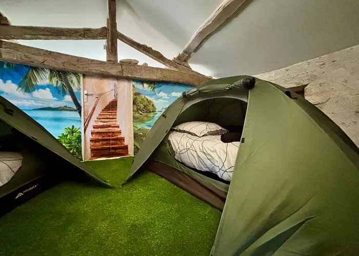 Les Flots De Atypique Avec Vue Barzan